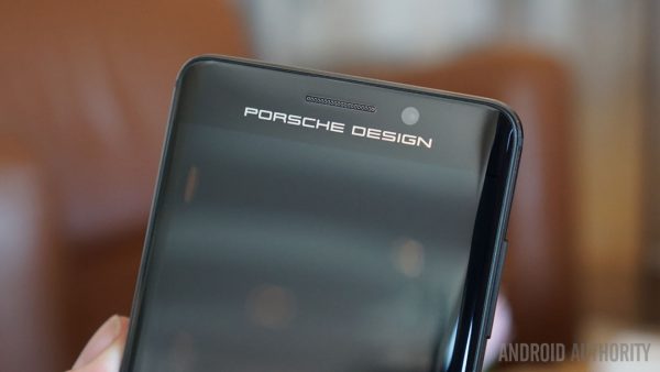 Porsche-Design-Huawei-Mate-9-display-and-sensors